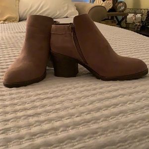BRAND NEW, NEVER BEEN WORN -Bamboo ankle booties!